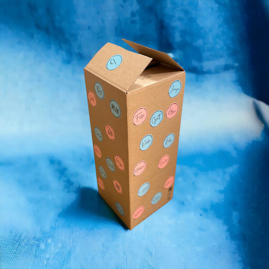 CARTON À CONFETTIS GARÇON TÉLÉCOMMANDÉ POUR GENDER REVEAL PARTY